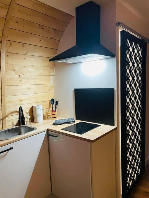 Logement Insolite : La Ruche Verte Monts-sur-Guesnes Kültér fotó