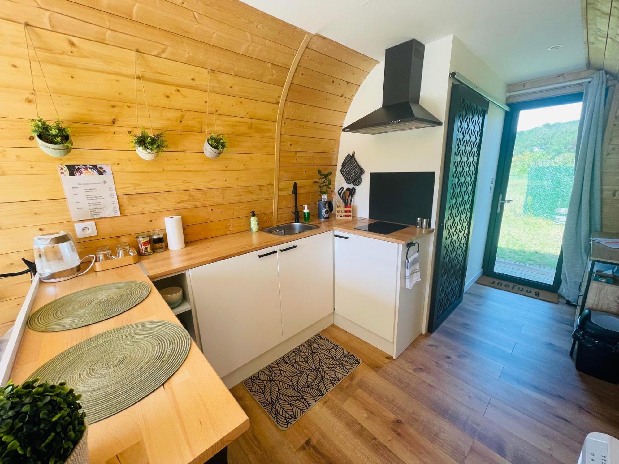 Logement Insolite : La Ruche Verte Monts-sur-Guesnes Kültér fotó
